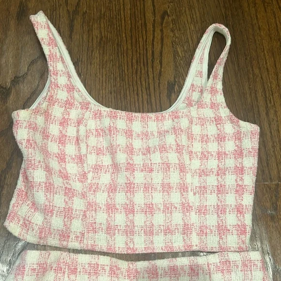 ASOS size 4 pink and white skirt and top set - Picture 4 of 6